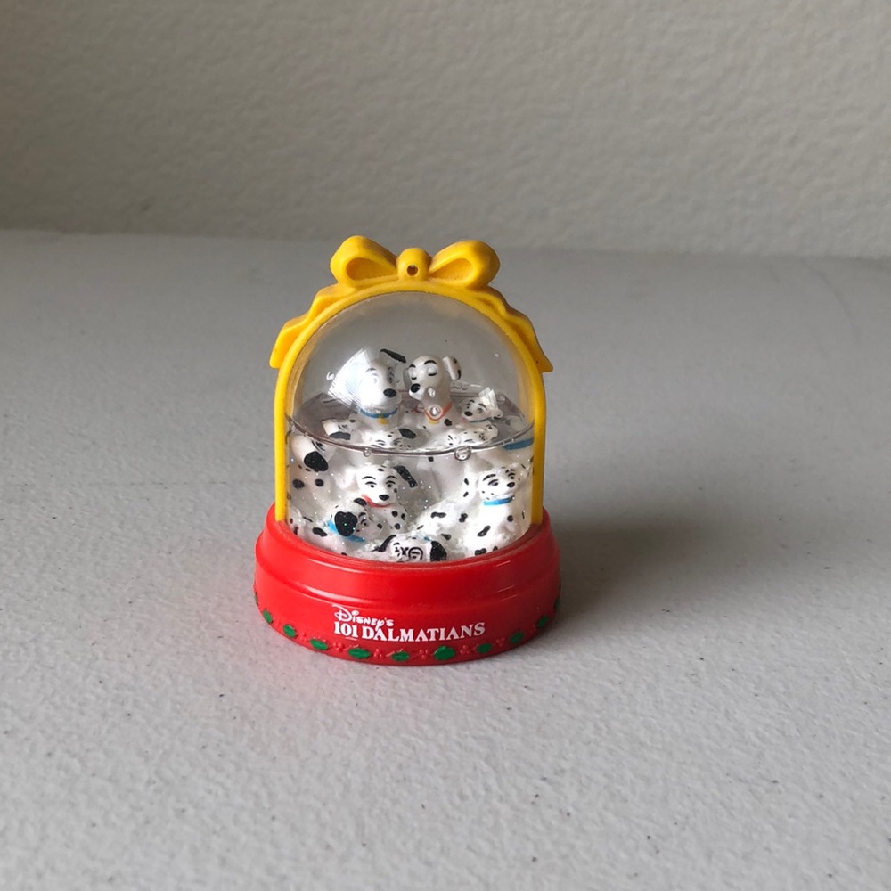 Vintage 101 Dalmatians Snow Globe